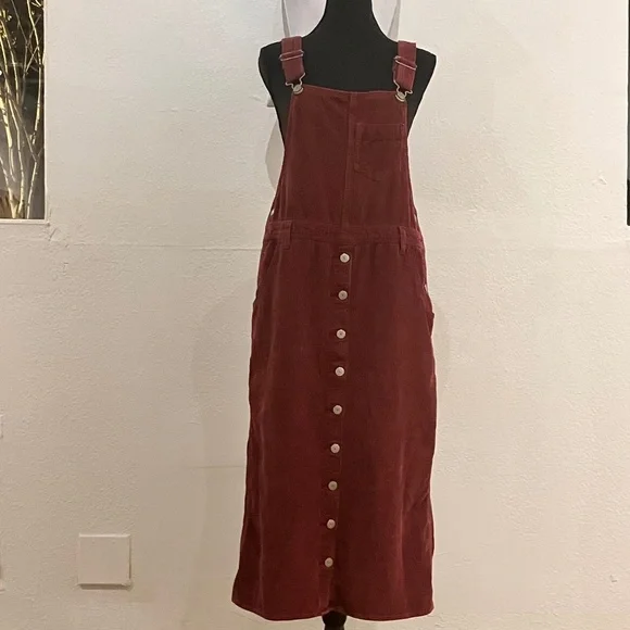 Burgundy Levi’s corduroy overall dress - Picture 1 of 13
